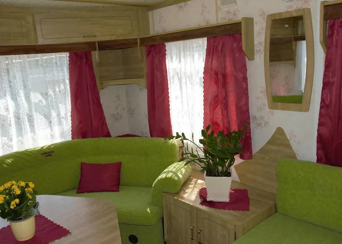 Park בית נופש זאטור